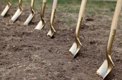 земля, лопата