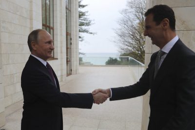 В Сирии в результате поддержки Владимиром Путиным "диктатора" погибло много людей, отметил политик