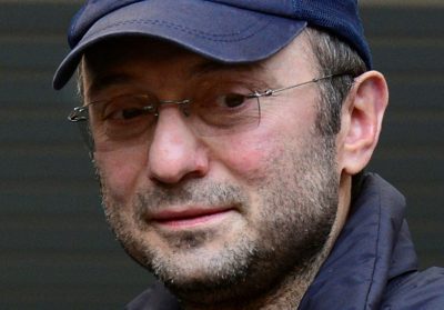 Сулейману Керимово, в частности, запретили контактировать с некоторыми лицами Сулейману Керимово, в частности, запретили контактировать с некоторыми лицами