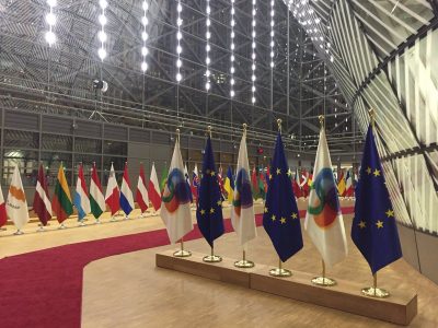 Украина может остаться без помощи от ЕС Украина может остаться без помощи от ЕС