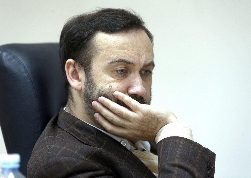 "Не зустрічав такого рівня цинізму": Пономарьов прокоментував конспірологічну теорію про постачання зброї Україні