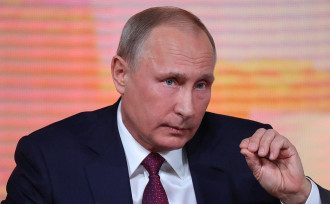 Влад Росс сказал, что для Владимира Путина очень опасен август