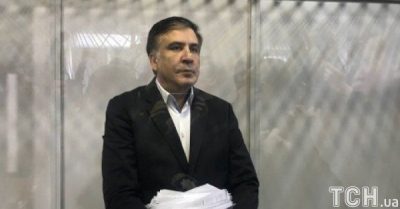 Саакашвили в зале суда Саакашвили в зале суда