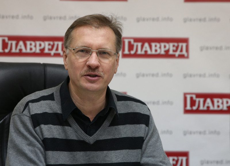 Героїзація Бандери і Шухевича може посварити Україну з Польщею - експерт