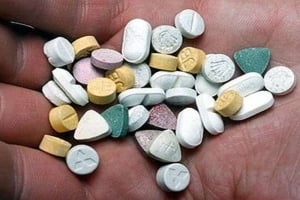 Доктор Комаровский — Главный симптом отравления наркотиками — изменение психики человека, сообщил Евгений Комаровский Доктор Комаровский — Главный симптом отравления наркотиками — изменение психики человека, сообщил Евгений Комаровский