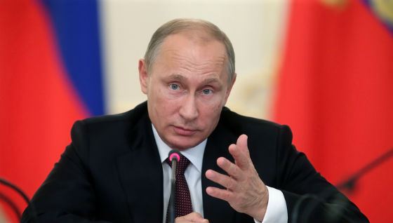 Путин занял пост президента в
