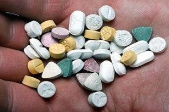 Доктор Комаровский — Главный симптом отравления наркотиками — изменение психики человека, сообщил Евгений Комаровский Доктор Комаровский — Главный симптом отравления наркотиками — изменение психики человека, сообщил Евгений Комаровский