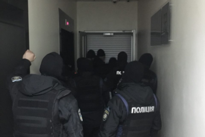 В "Вестях" заявили о попытке захвата редакции, силовики объяснили действия в ТЦ "Гулливер"