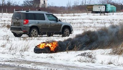На Донбассе на собственных растяжках подорвались двое россиян. В штабе АТО назвали имена