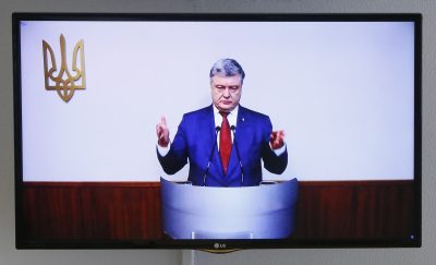 Петр Порошенко проводил совещание с военными по закону о деоккупации Донбасса Петр Порошенко проводил совещание с военными по закону о деоккупации Донбасса