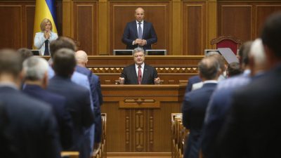 Стало известно, когда могут пройти досрочные выборы в Раду - СМИ