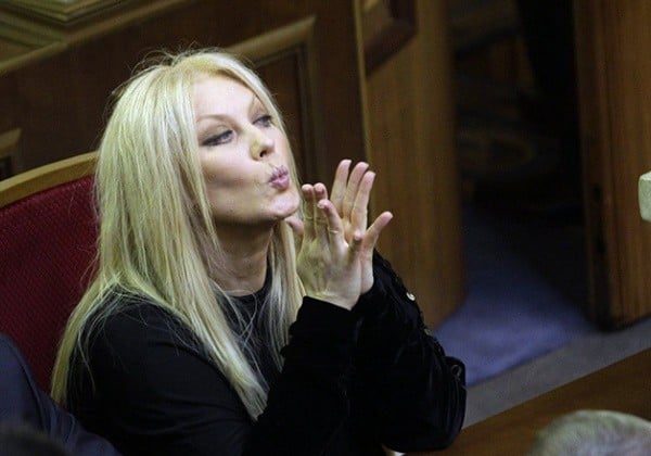 Подруга Януковича возвращается в Киев после побега в Россию