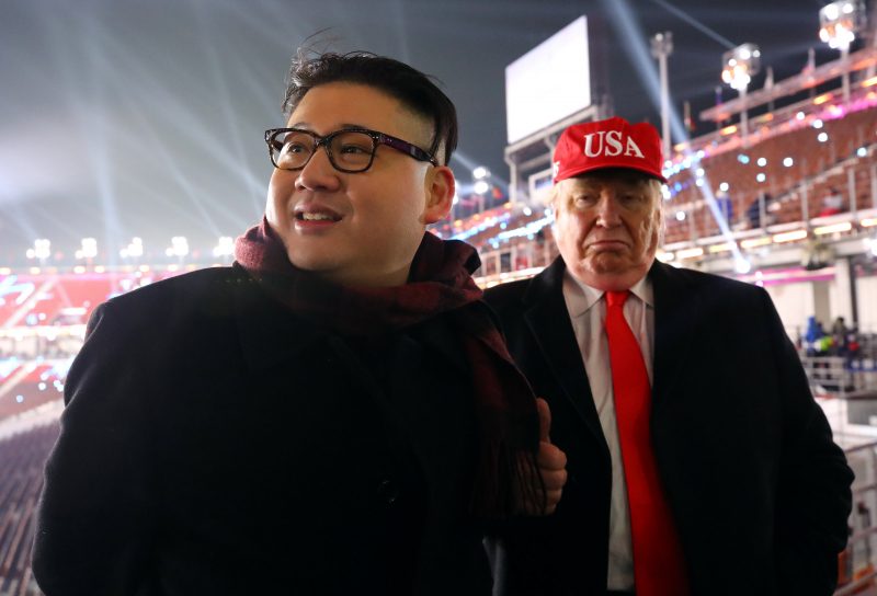 На открытии Олимпийских игр-2018 вместе засняли "Трампа и Ким Чен Ына", фото
