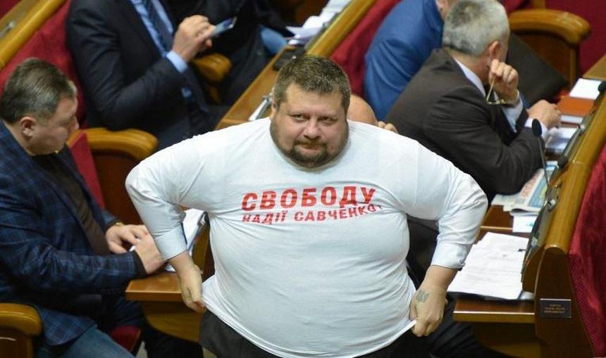"Настоящий герой Мордора": что пели о Савченко политики, которые теперь поливают ее грязью "Настоящий герой Мордора": что пели о Савченко политики, которые теперь поливают ее грязью