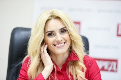 Ирина Федишин, без лого Ирина Федишин, без лого
