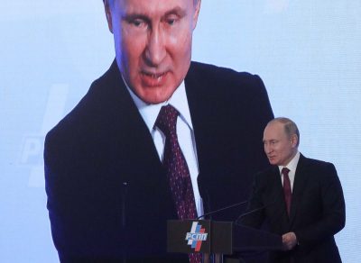 Путин заявил, что о массовых жертвах в результате химической атаки говорить "скучно" Путин заявил, что о массовых жертвах в результате химической атаки говорить "скучно"
