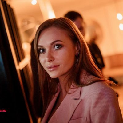 Больше не рыжая: Слава из "НеАнгелов" поразила сменой имиджа