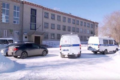 Стрельба в курганской школе: напавших на детей школьниц было трое Стрельба в курганской школе: напавших на детей школьниц было трое