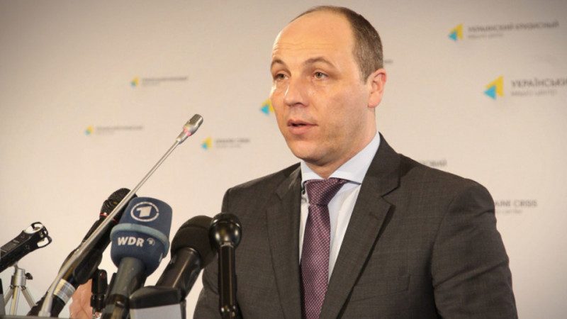 Парубий рассказал, сколько приходов "свалило" из УПЦ МП в ПЦУ