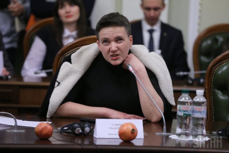 Обыск длился два часа: что нашли на квартире у Савченко