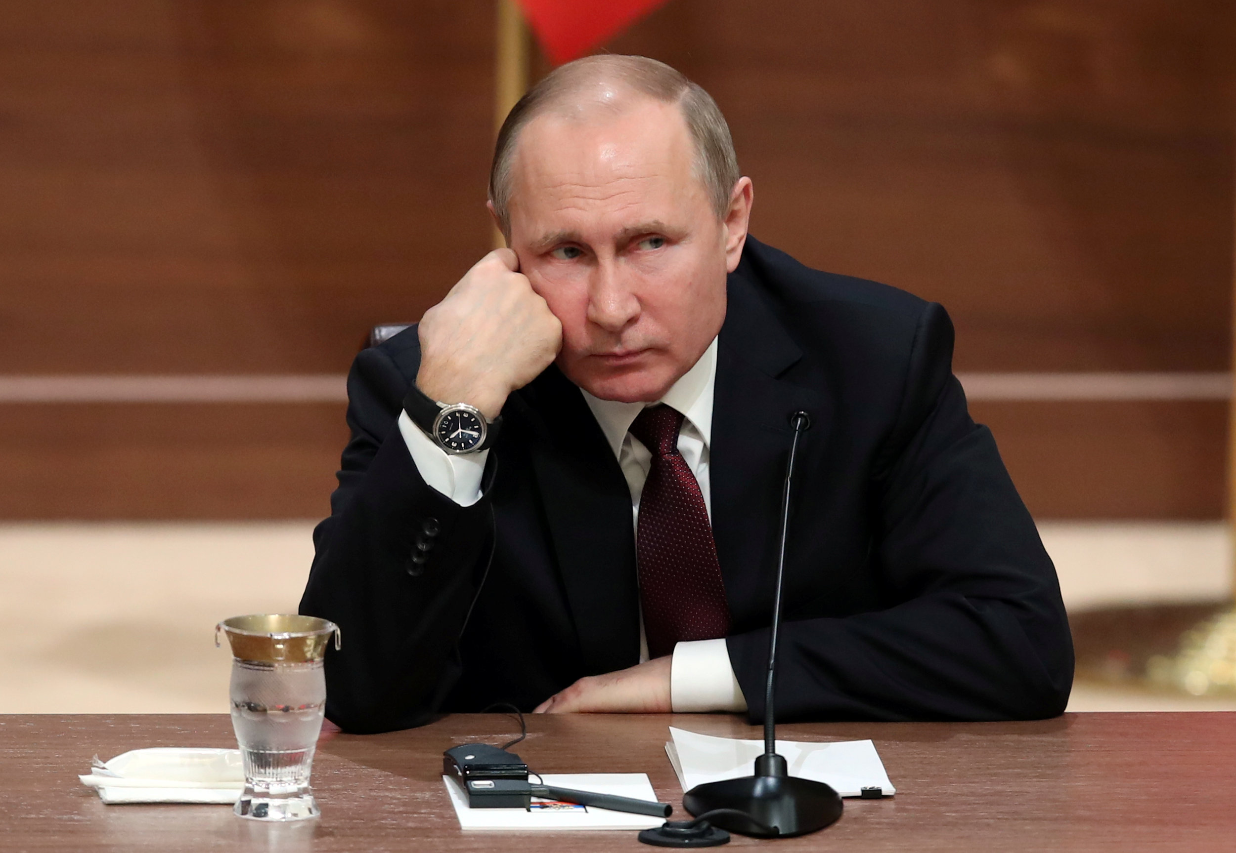 Путин официально станет президентом РФ 7 мая. Путин официально станет президентом РФ 7 мая.