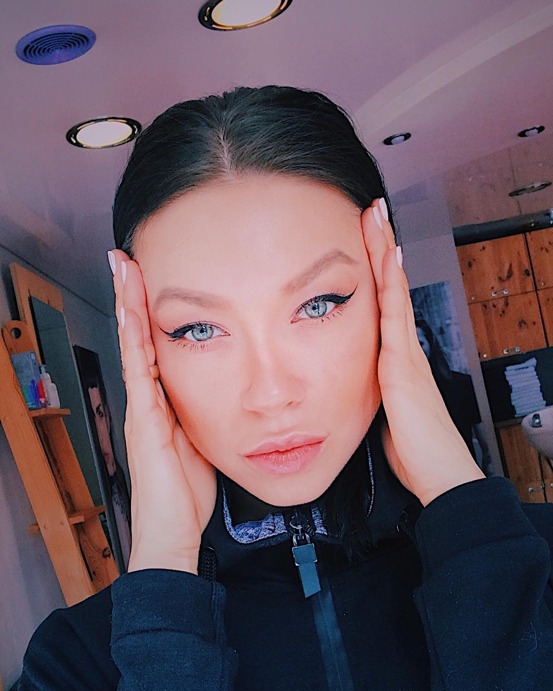Полина Логунова Полина Логунова
