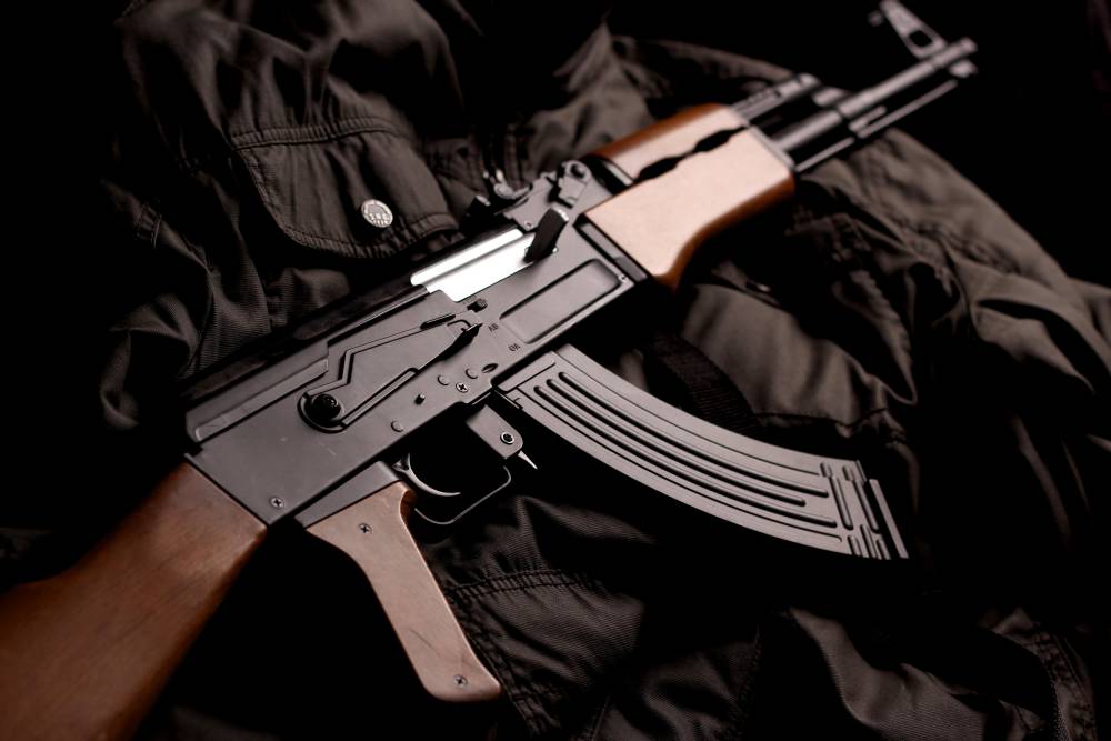 Журналисты узнали, что в Донецке МГБшник из автомата Калашникова расстрелял людей - Новости Донецка Журналисты узнали, что в Донецке МГБшник из автомата Калашникова расстрелял людей - Новости Донецка