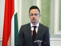 Глава МЗС Угорщини видав формулу завершення війни, але забув про Україну