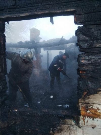 На Житомирщине пожар унес жизни маленьких детей, фото с места трагедии