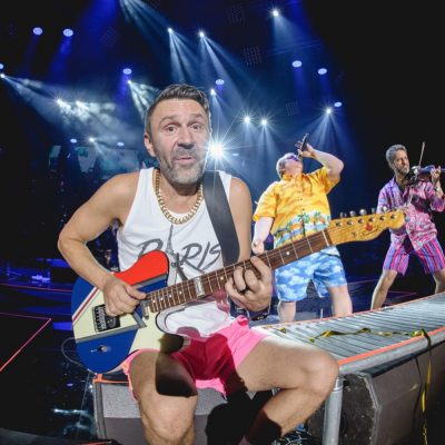 Шнуров назвал новый альбом подарком на свой день рождения Шнуров назвал новый альбом подарком на свой день рождения