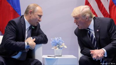 Дональд Трамп и Владимир Путин встретятся в Хельсинки около 13:00 в Президентском дворце, сообщили в канцелярии президента Финляндии Дональд Трамп и Владимир Путин встретятся в Хельсинки около 13:00 в Президентском дворце, сообщили в канцелярии президента Финляндии