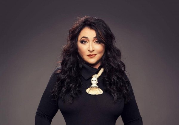 В сеть слили фото и видео разлучницы Лолиты и ее мужа