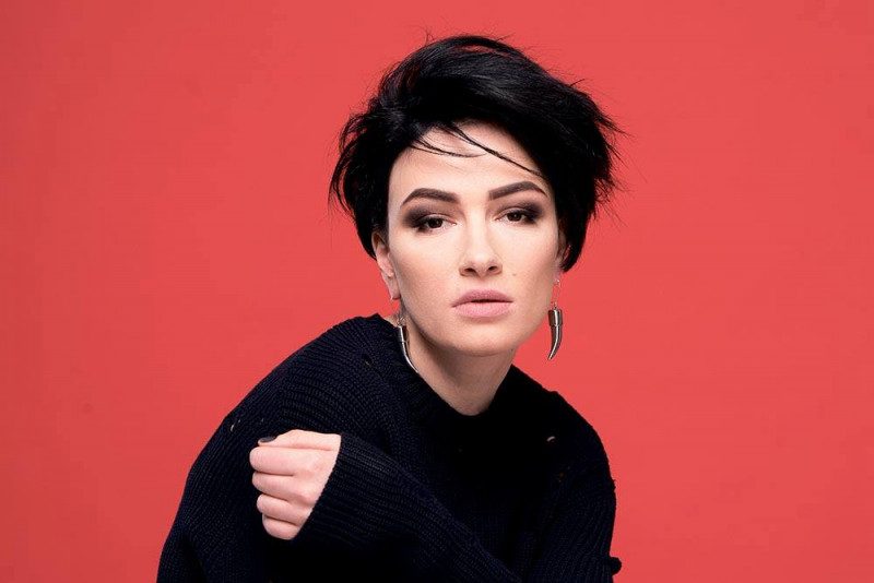 Анастасию Приходько изгнали из Лувра - что случилось на самом деле