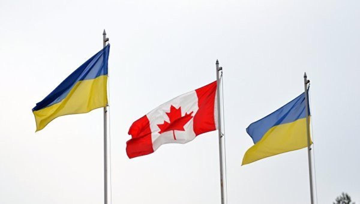 Канада выделит Украине деньги