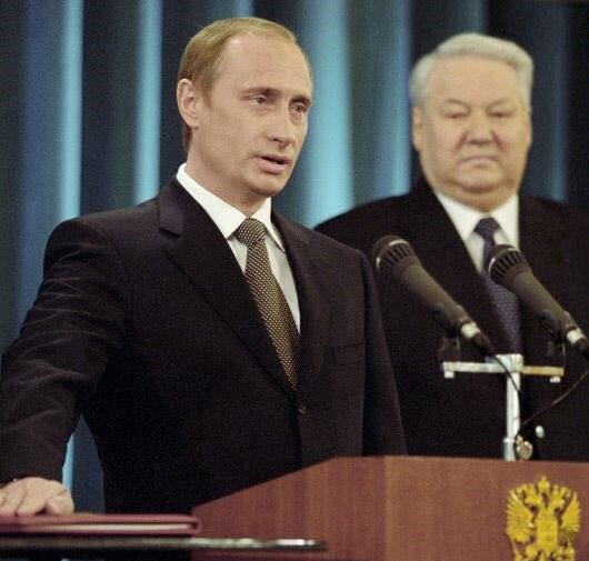 18 лет назад. Инаугурация Владимира Путина, 7 мая 2000 года. 18 лет назад. Инаугурация Владимира Путина, 7 мая 2000 года.