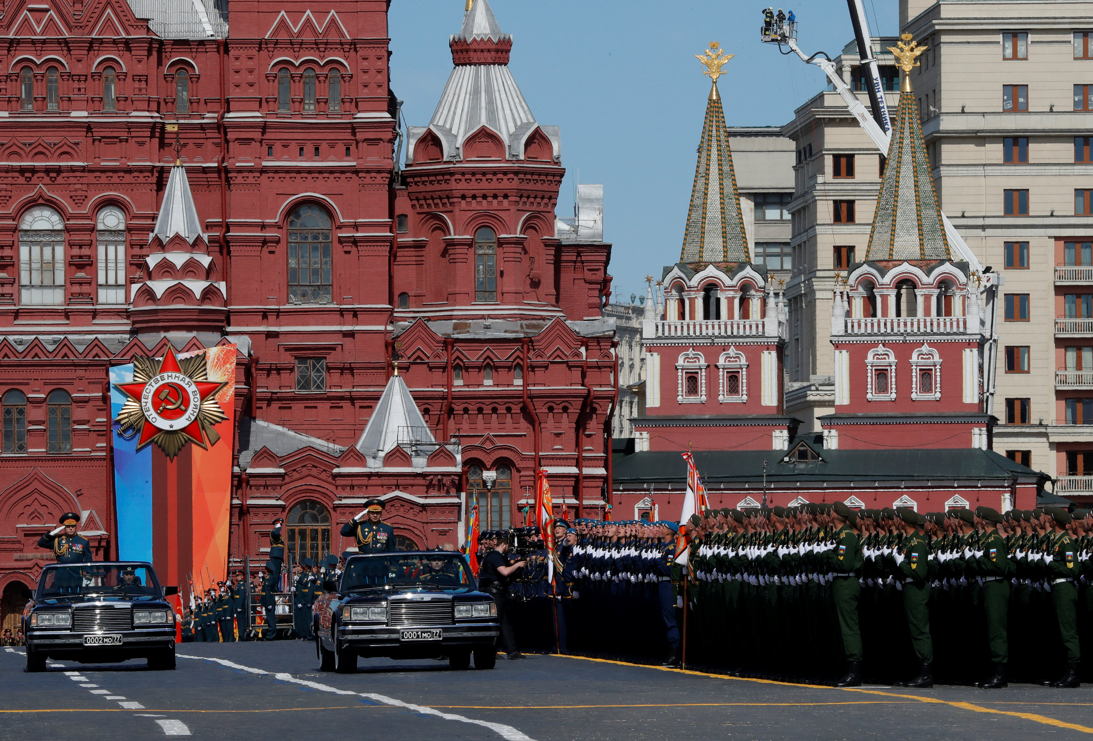 Путин отменил торжественное празднование парада Победы 9 мая