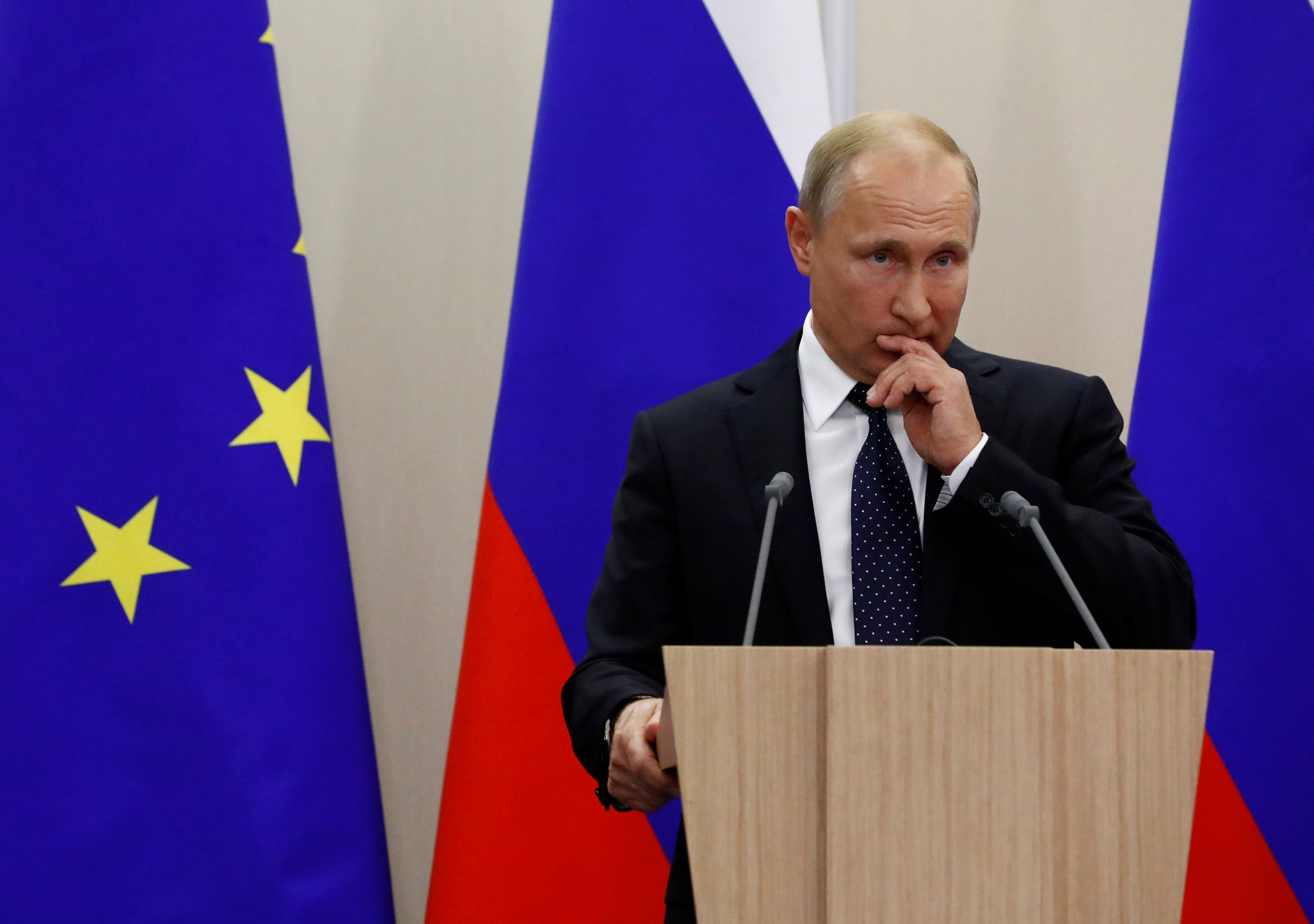 Эксперт считает, что в России оппозиция сможет отстранить от власти Владимира Путина Эксперт считает, что в России оппозиция сможет отстранить от власти Владимира Путина