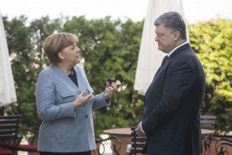 Порошенко Меркель