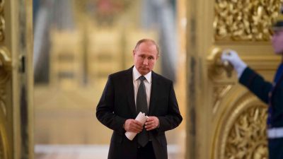 Психолог считает, что в России Владимир Путин стал лидером, поскольку его наделили властью Психолог считает, что в России Владимир Путин стал лидером, поскольку его наделили властью