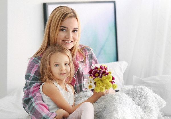 На носу День матери 2019: как поздравлять матерей