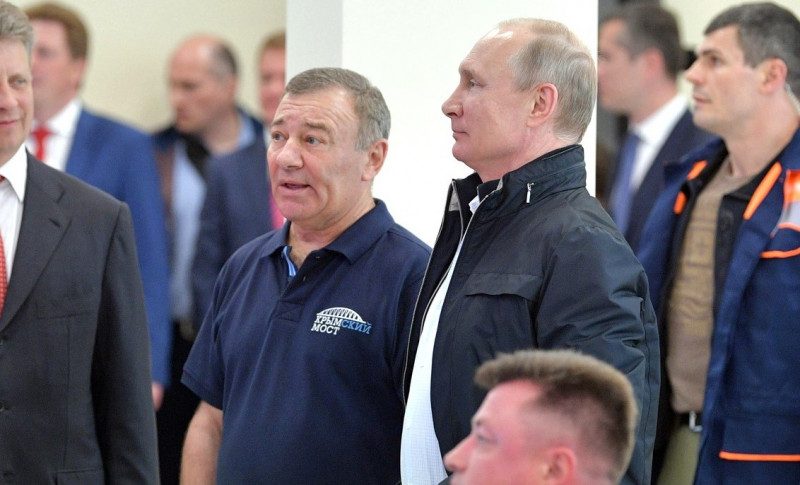 Власником царського палацу в Геленджику "призначили" друга Путіна, який побудував Кримський міст