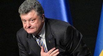 порошенко кланяется порошенко кланяется