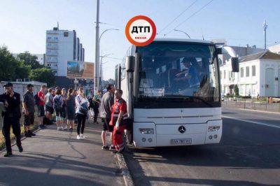 В Киеве за рулем умер водитель школьного автобуса: фото, подробности