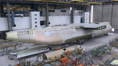 Появились фотографии недостроенного самолета Ан-225 - близнеца украинской "Мрии"