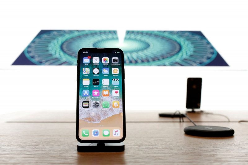 Компания Apple планирует новшества для iPhone