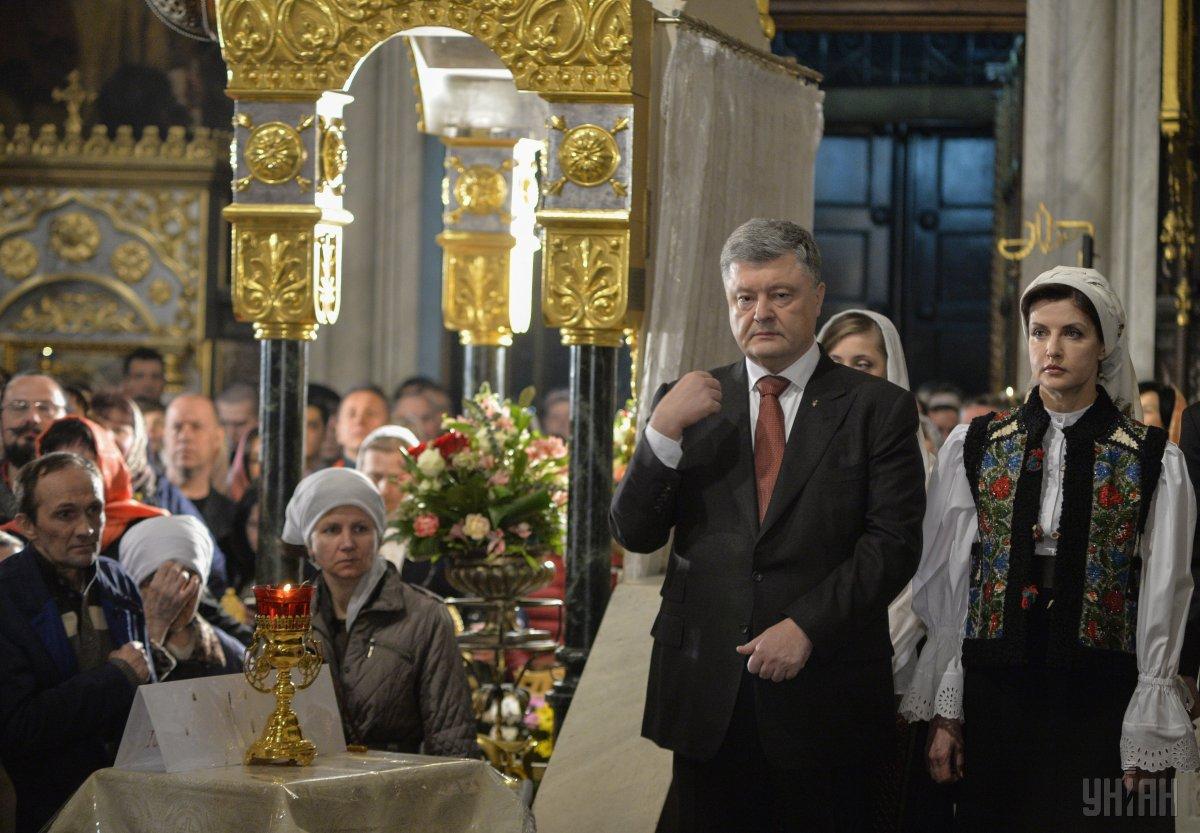 Порошенко посоветовал молиться Порошенко посоветовал молиться
