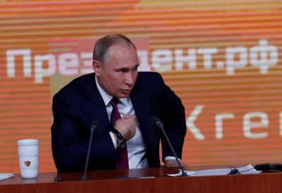 Бывший и.о. директора ЦРУ: Путин боится, что в России средний класс восстанет против его режима