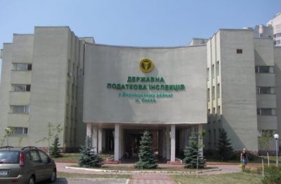 "Солодкі" схеми з ПДВ обірвались: в Податковій розповіли про атаки на службу