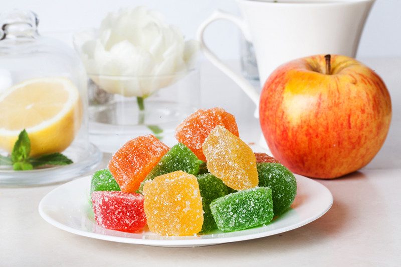 Диетолог назвала "заменители" сладостей