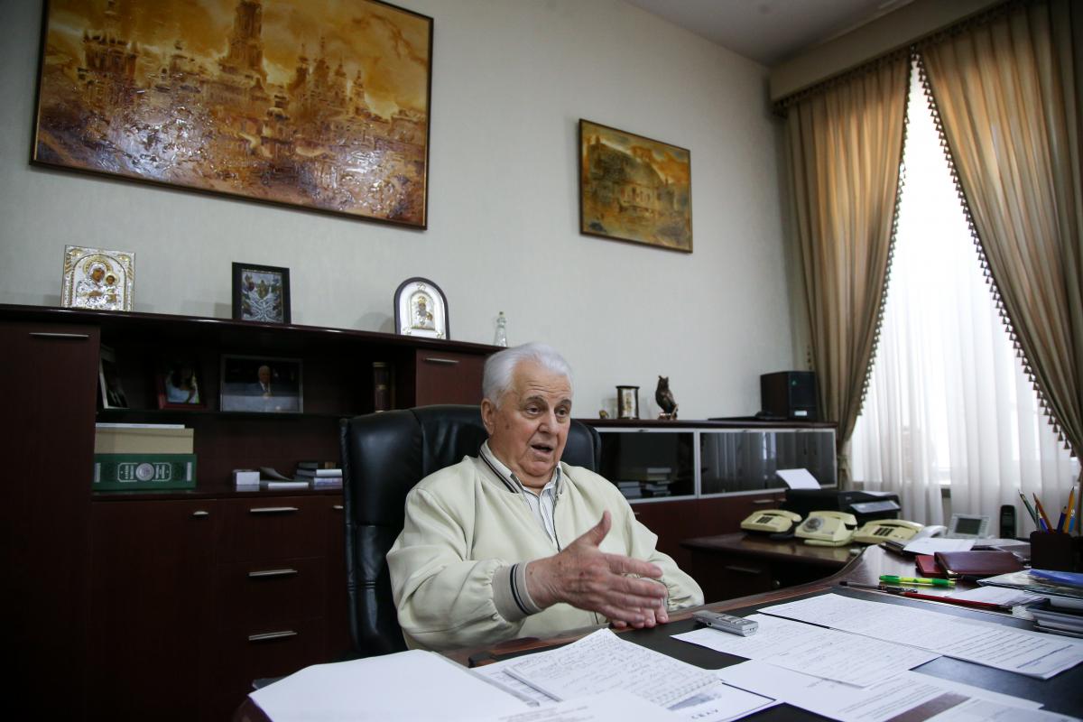 Эдуард Лимонов обозвал Леонида Кравчука из-за заявления о распаде РФ Эдуард Лимонов обозвал Леонида Кравчука из-за заявления о распаде РФ